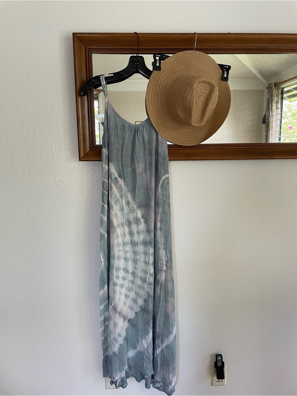 Billabong Tie-Dye Maxi Dress in Green and White